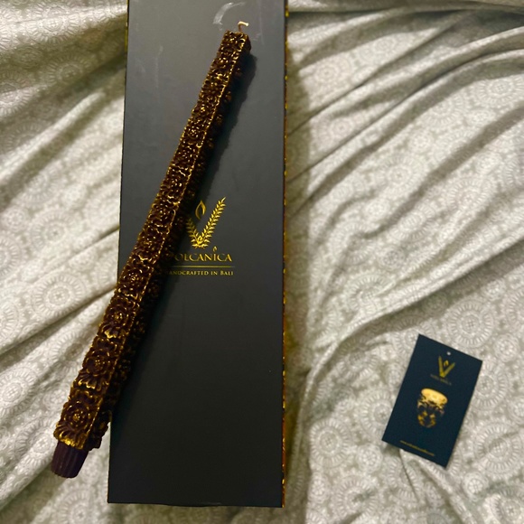 Volcanica Blue Gold Flora Taper Candles - Picture 1 of 2